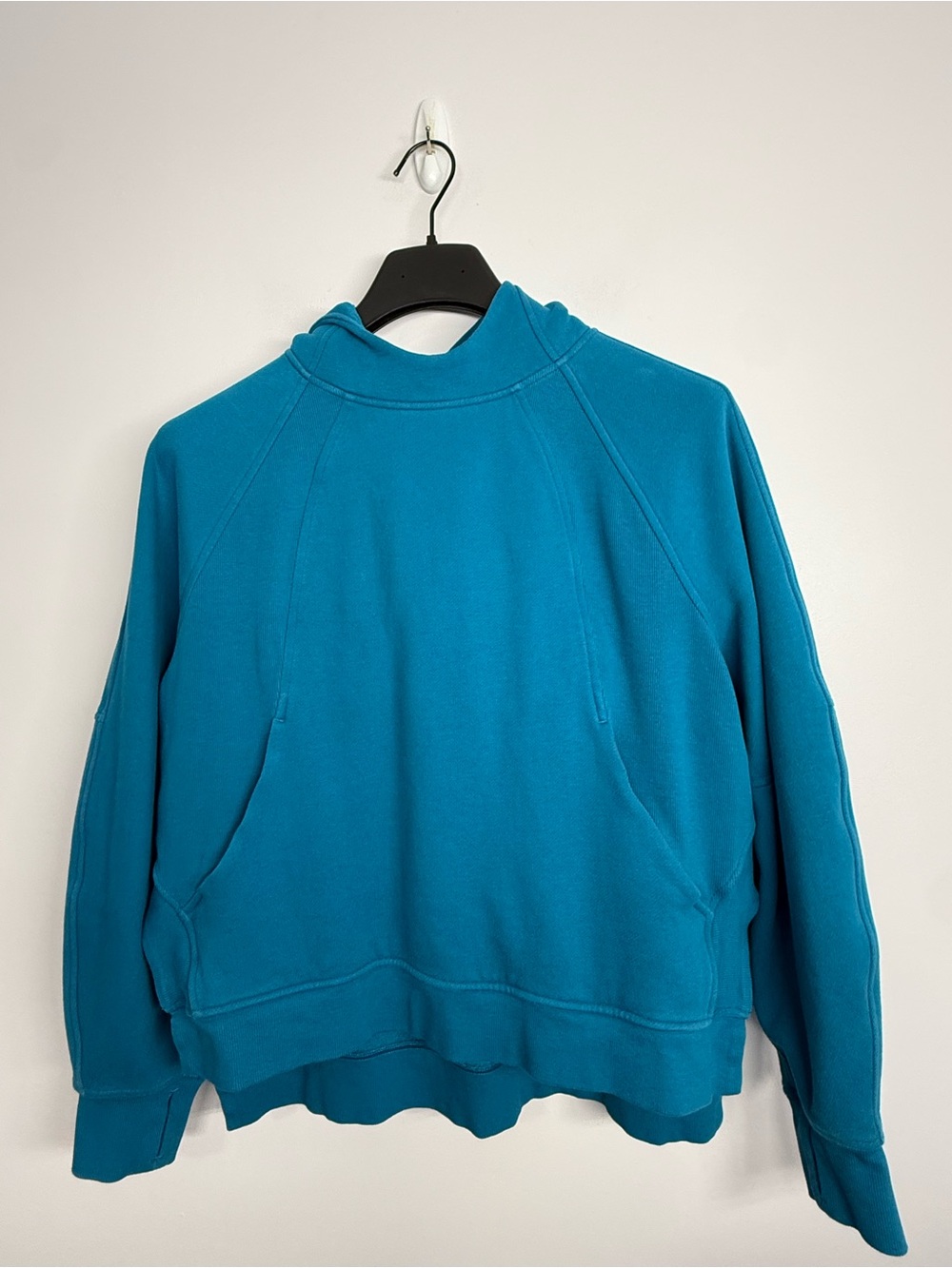 142: Lululemon Scuba Oversized Side-Slit Hoodie Hawaiian Blue Size M/L